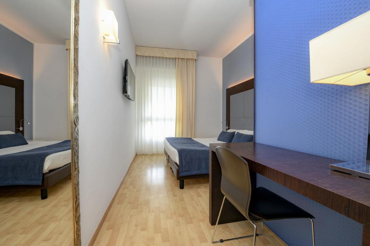 Hotel City Desenzano del Garda Exterior photo