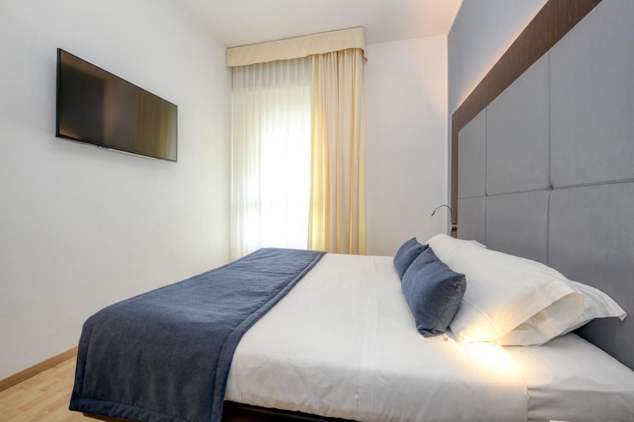 Hotel City Desenzano del Garda Exterior photo