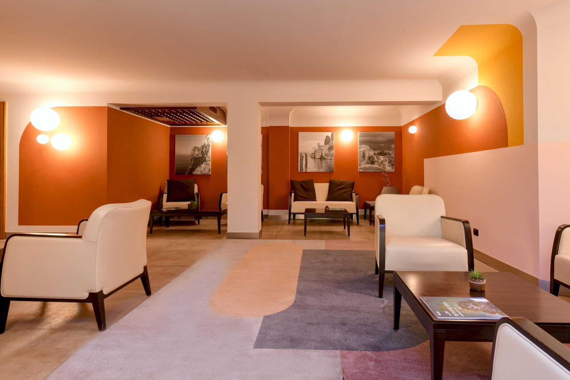 Hotel City Desenzano del Garda Exterior photo